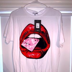 Graphic tee Brand New!